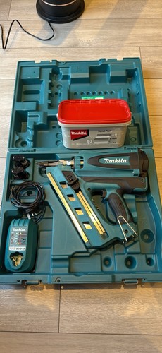 Makita gn900 first fix nail - makita,