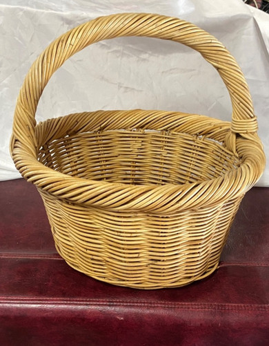 Large round wicker basket - round,