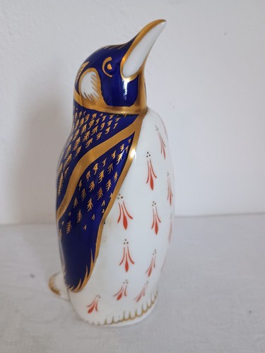 Royal crown derby - derby, penguin