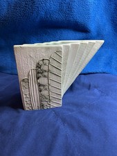 Collect CarnPottery Nancledra Penzance Cornwall Fan-like Vase reminiscent Troika