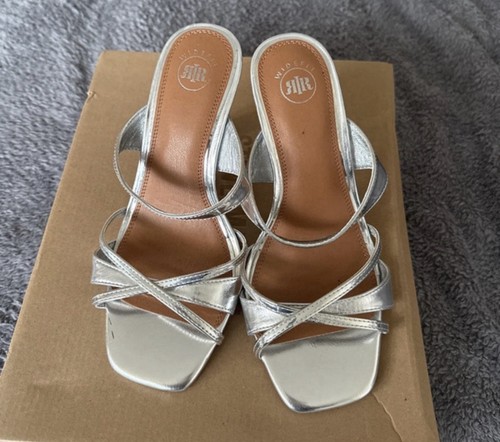 Ladies size sliver - size,