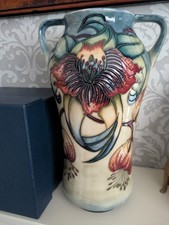 Moorcroft  Stunning Anna Lily