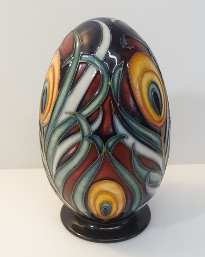 Moorcroft pottery ceramic - pottery, egg