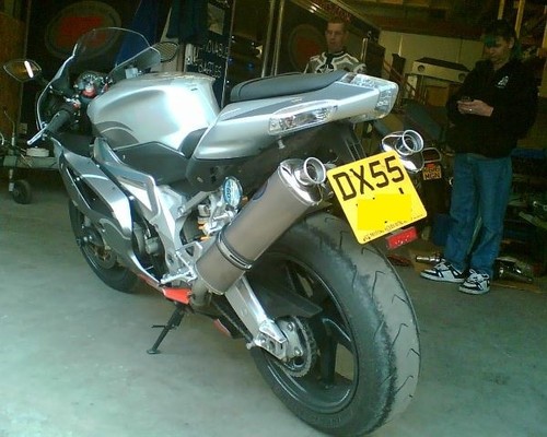 Aprilia mille rsv1000 - aprilia,