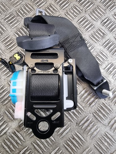 Toyota yaris seat belt rear - belt,