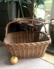 WONDERFUL RETRO VINTAGE WICKER