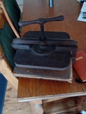 Book Press Old