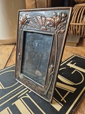 Antique vintage Arts and