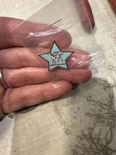 pennine foxhound pin badge new in packet 2008