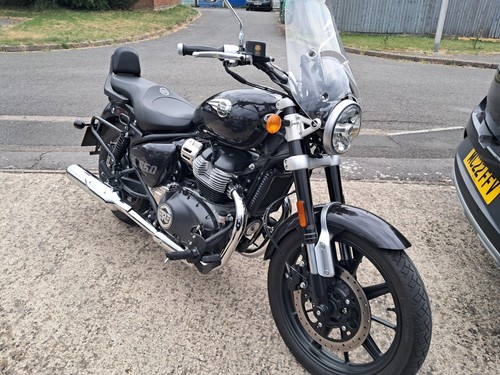 Royal enfield super meteor 650 - royal,