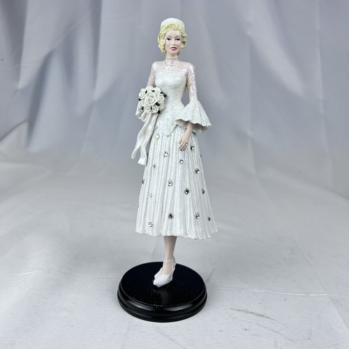 Marilyn monroe laurel lee - marilyn,