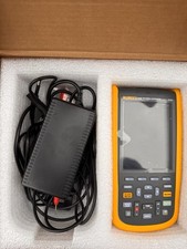 Fluke 124b Industrial Scope