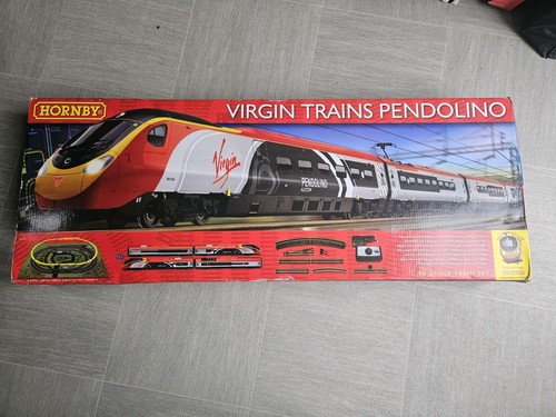 Hornby virgin trains pendolino - trains,