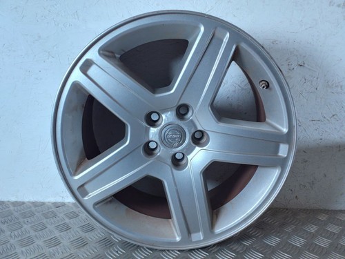Chrysler 300c alloy wheel - chrysler,