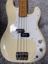 FENDER JAPAN Precision Bass