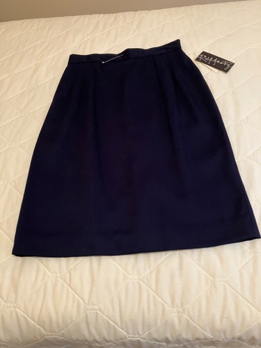 New vtg rafferty does - new,