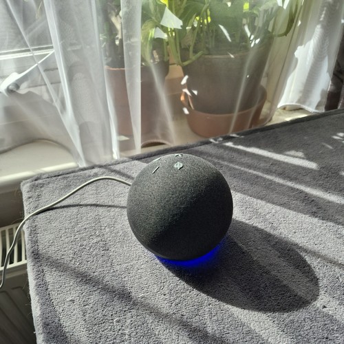 Amazon echo dot 5th - dot, generation