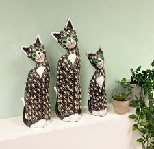 Wooden Cat Ornament Statue
