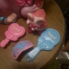 VINTAGE TONKA KEYPERS FRILLY SQUIRREL TOY WITH brushes hair clip and mini figure