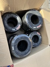 £100 Set of MG Red White Go