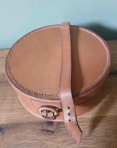 Vintage tan leather collar - vintage, box