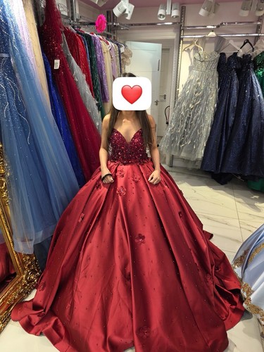 Stunning deep red - ball, gown