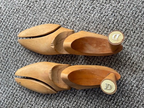 Pair shoe lasts by foster - pair,