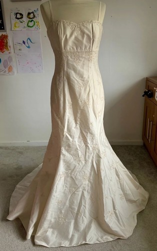 Wedding dress size used - wedding,