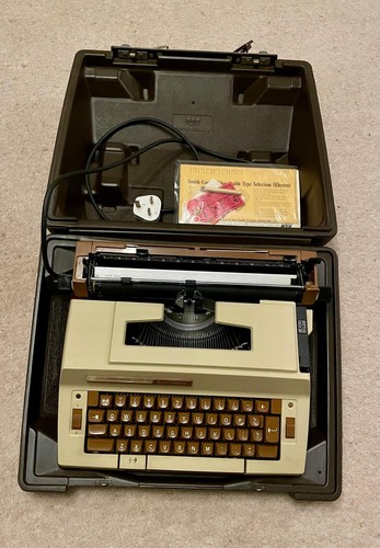 Vintage typewriter - vintage,