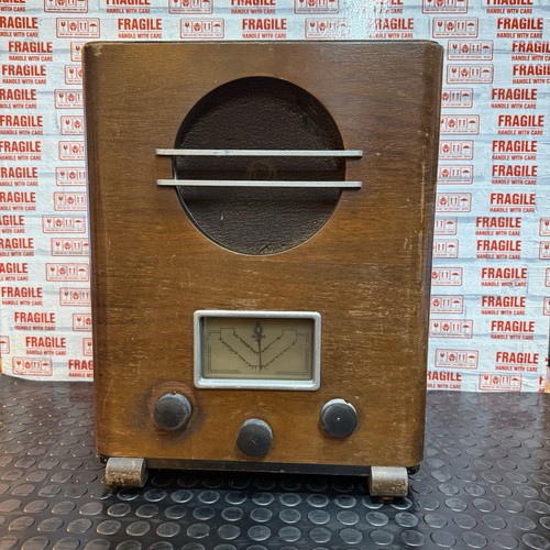 Vintage ultra valve radio - ultra,