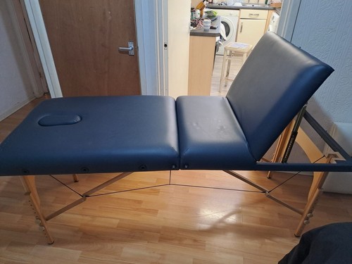 Portable folding massage table - folding,