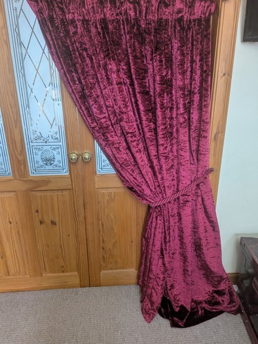 Claret red velvet - velvet, curtain.