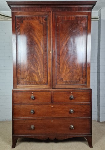 Mahogany linen press early - mahogany,