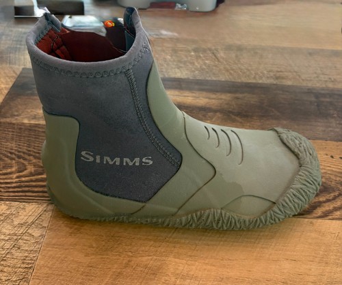 Simms flats wading - , size