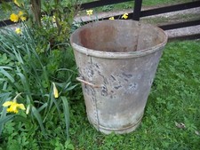 Vintage Galvanised Feed bin Trough Planter Flowerpot riveted Trough Tank Feature