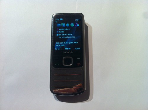 Nokia classic 6700 chrome - classic,