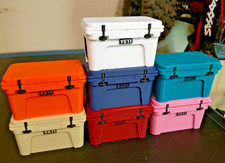 Miniature 1/6 Yeti Cooler W/