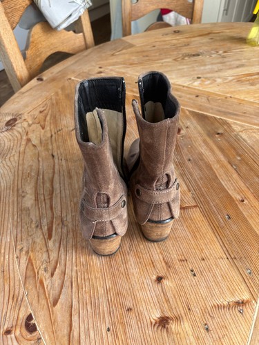 Wolky suede ankle - size, 5