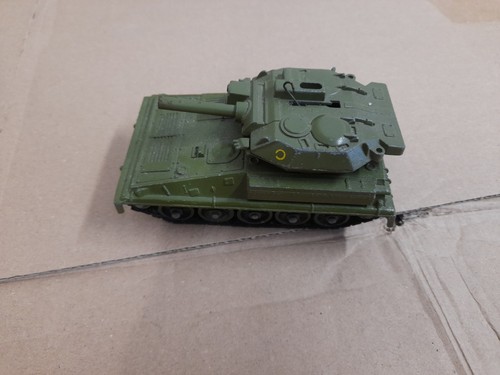 Dinky toys alvis scorpion - dinky,
