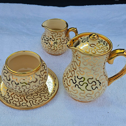 Sudlow burslem creamer - sudlow's,