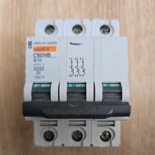 Merlin gerin c60hb mcb - 16a, 3