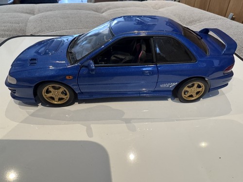 Subaru impreza wrx sti - 1/18,
