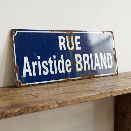 Rue republique french - la,
