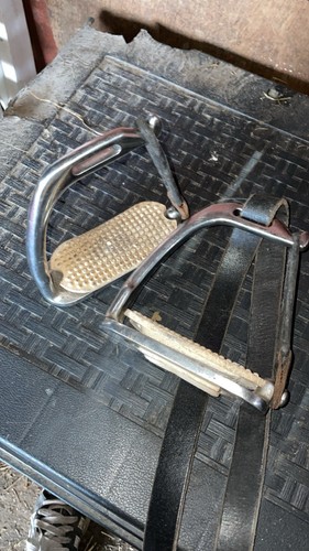 Pair metal horse riding - horse,