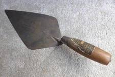 W.H.S Hunt & Sons Brades