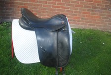ALBION 17.5IN DRESSAGE SADDLE
