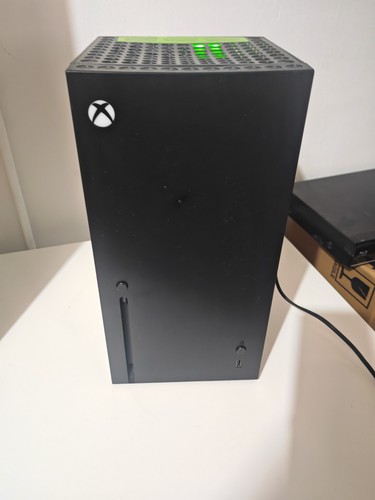 Xbox series mini fridge - x,