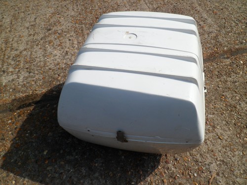 Small rear top box - ⭐,
