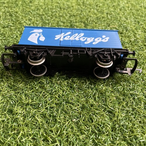 Hornby r222 kellogg closed - hornby, kellogg’s