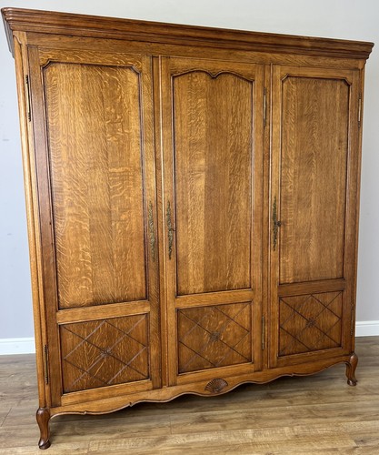 Wardrobe vintage french louis - wardrobe,